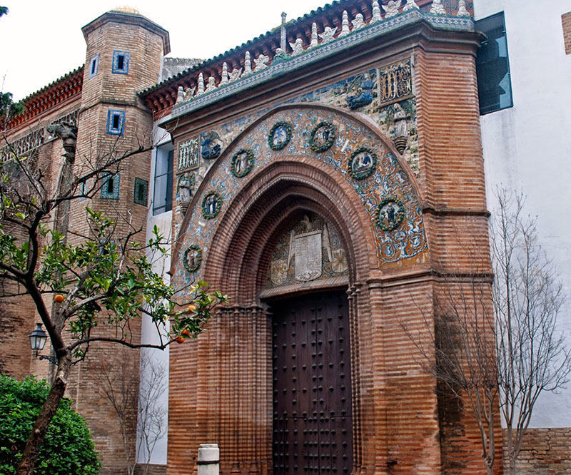 Керамическая облицовка фасада главной церкви монастыря Санта-Паула, Севилья. Никулосо Франциско Пизано, 1504 г.