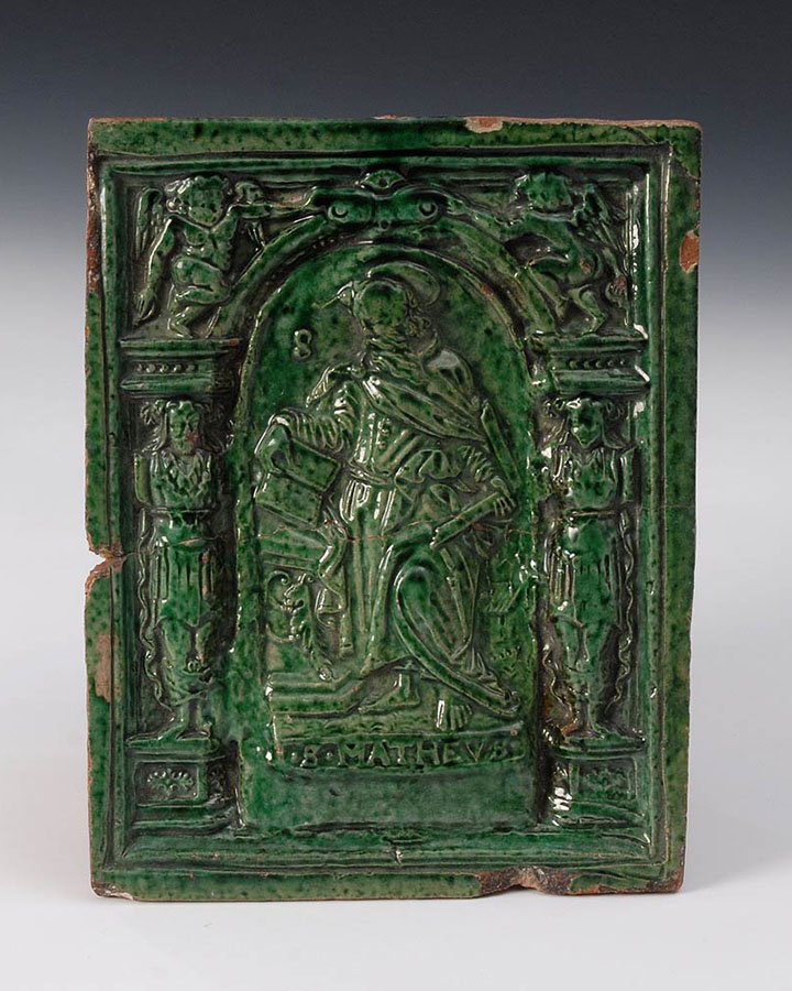 Керамический зеленый изразец 17-го века с изображением Святого Матфея, Хафнеркерамик