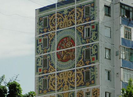 Мозаичное панно на фасаде жилого здания, г. Ташкент (Узбекская ССР)