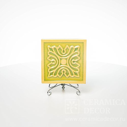 Изразец с лепным рельефом и румпой в желто-зеленом цвете коллекции Пэчворк (4779-4788) арт.:75100r/53500/11968. Фото: 1200x1200