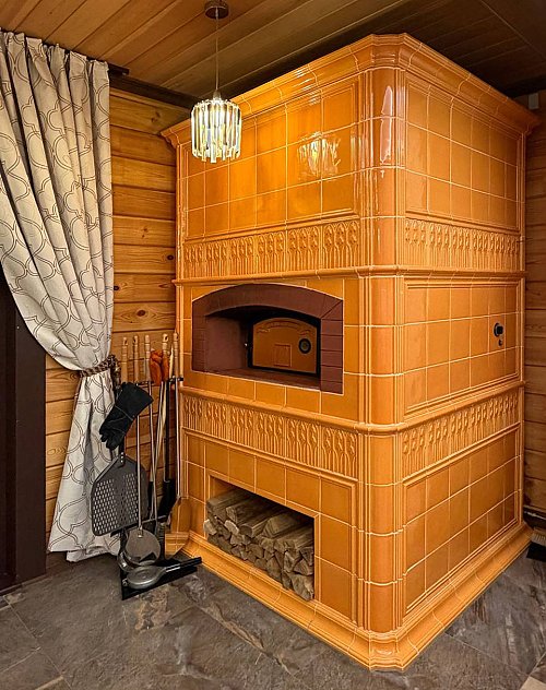 Русская печь с изразцами коллекции. Фото 500x500