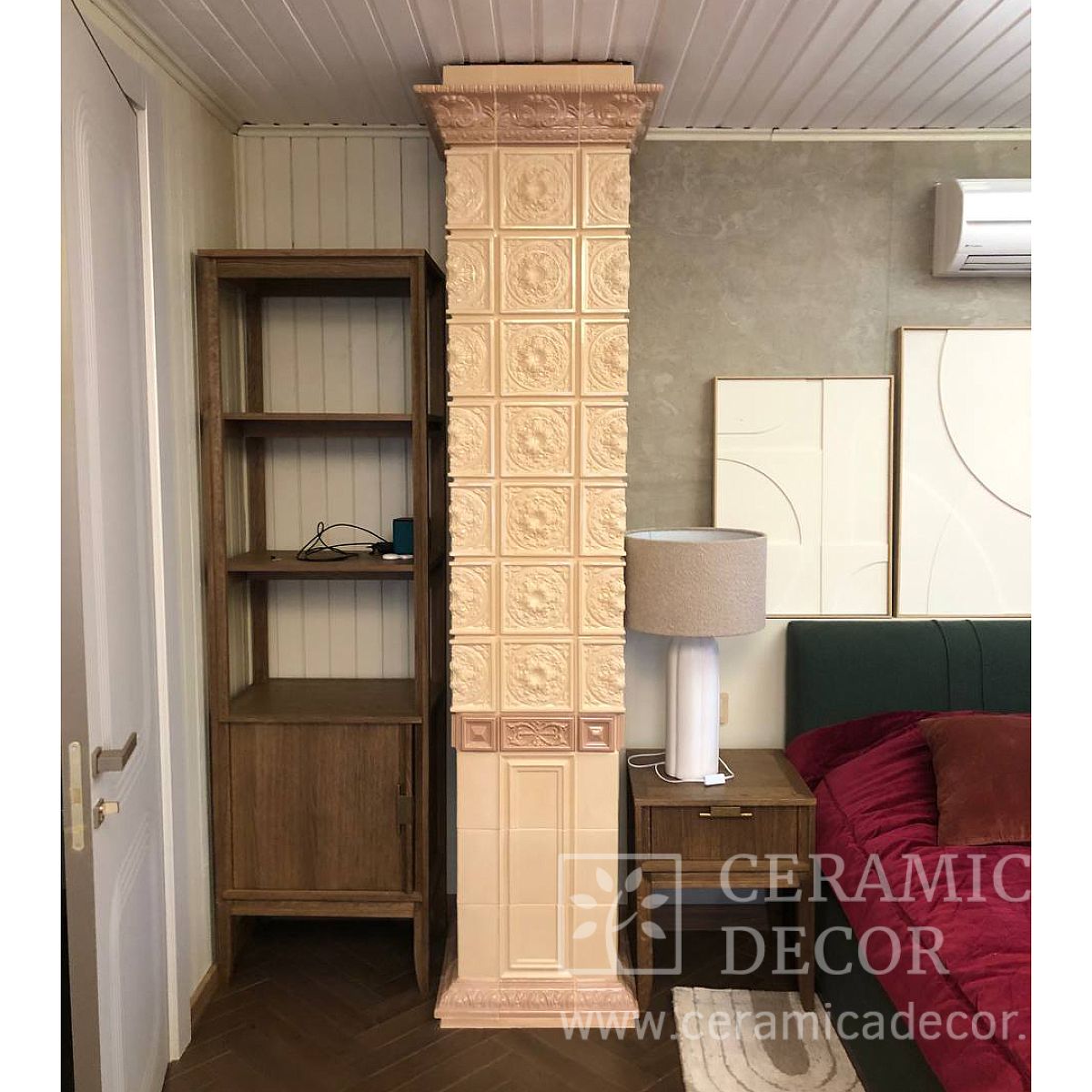 Облицовка стены за печью камином изразцами коллекции. Фото: 1200x1200